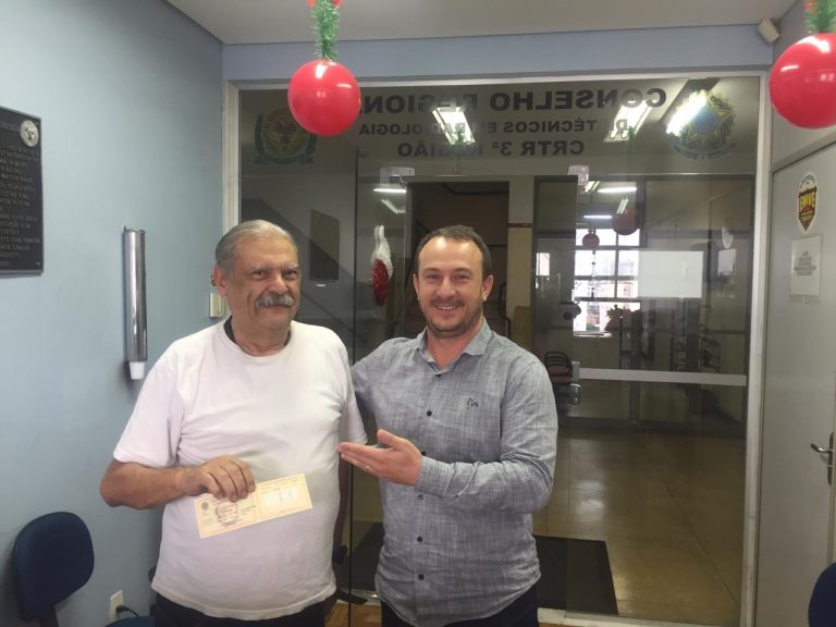 A VIDA COMEÇA AOS…